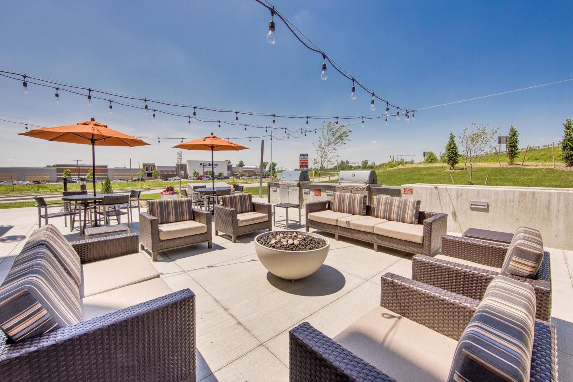Towneplace Suites By Marriott Kansas City Liberty Bagian luar foto